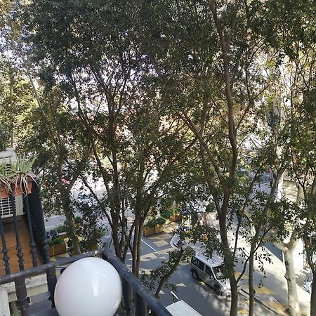 Aparteasy - Family Sant Antoni Apt. Barcelona Bagian luar foto