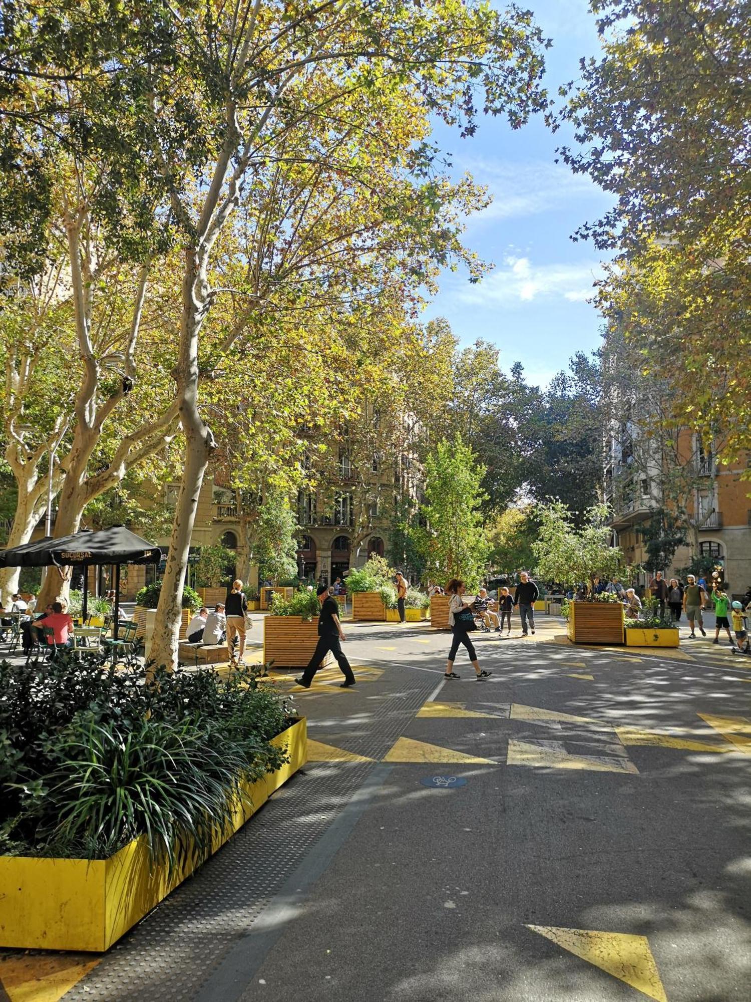 Aparteasy - Family Sant Antoni Apt. Barcelona Bagian luar foto