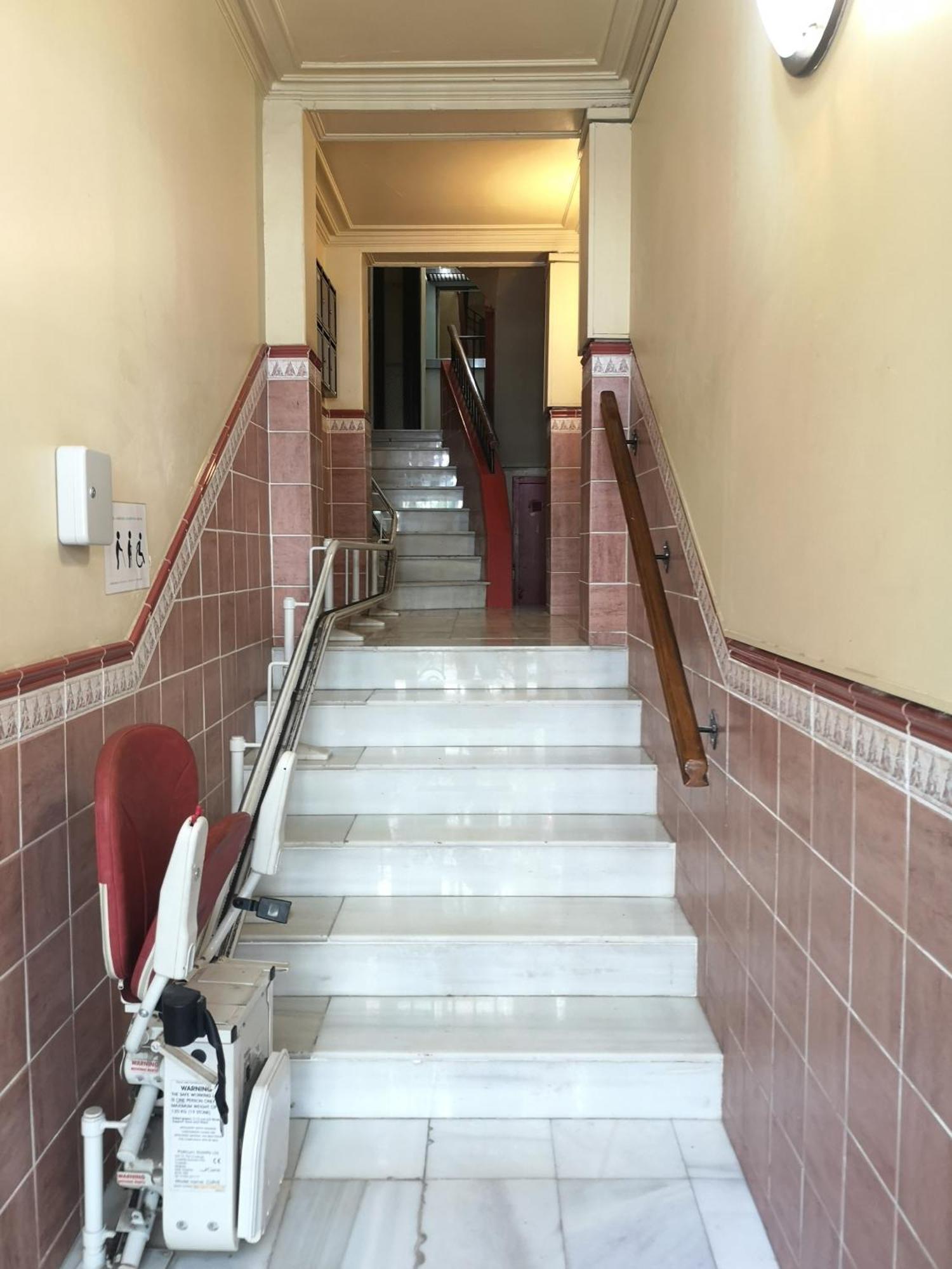 Aparteasy - Family Sant Antoni Apt. Barcelona Bagian luar foto