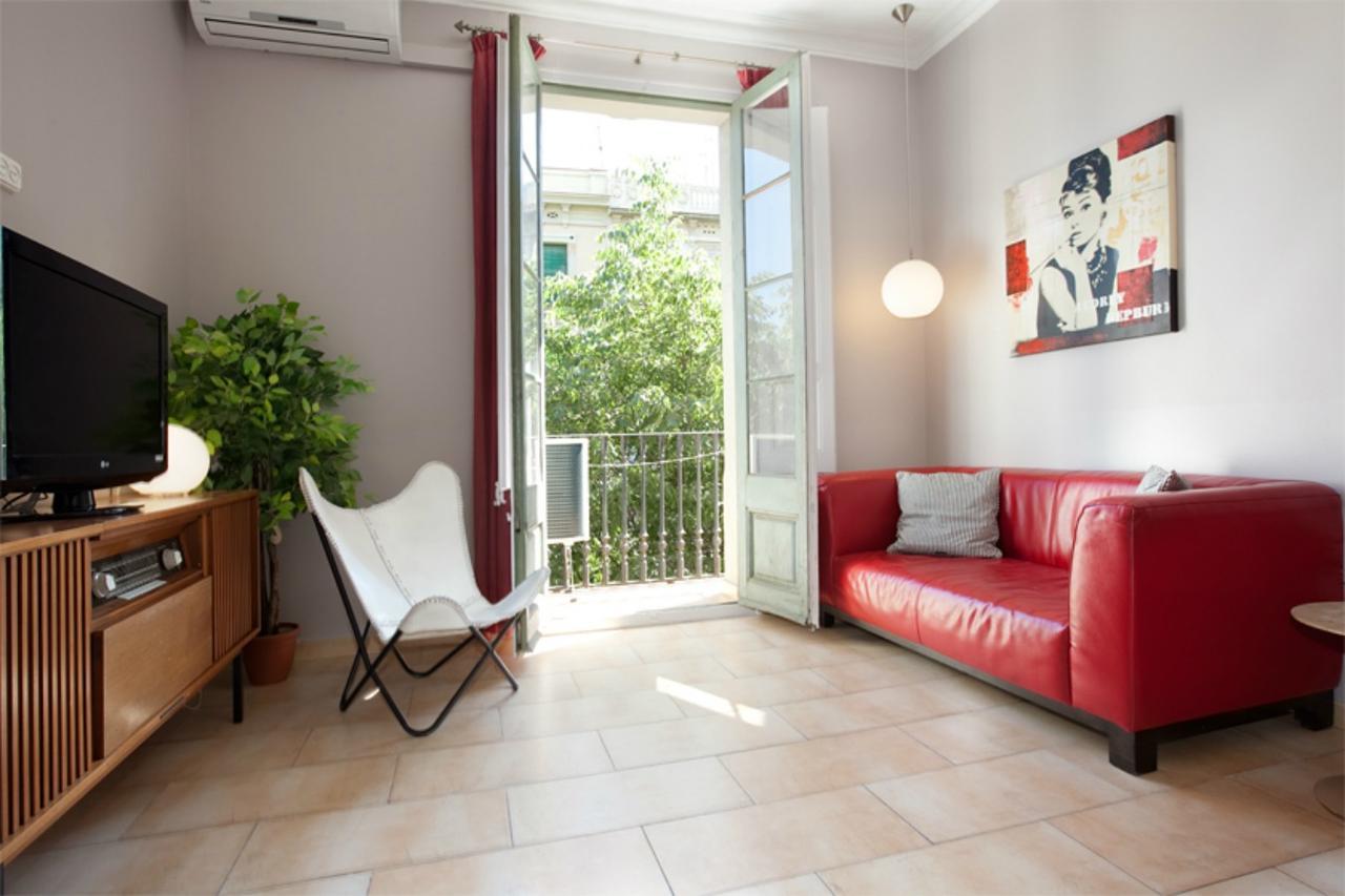 Aparteasy - Family Sant Antoni Apt. Barcelona Bagian luar foto