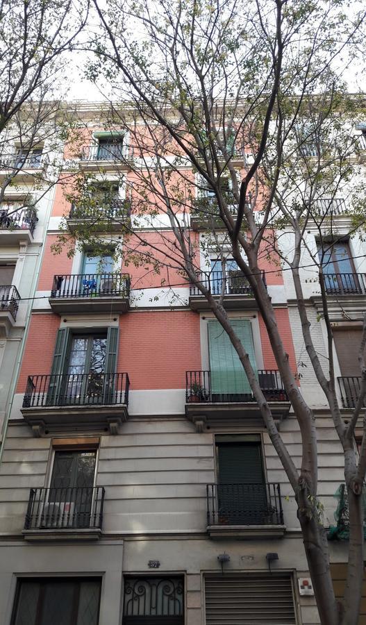 Aparteasy - Family Sant Antoni Apt. Barcelona Bagian luar foto